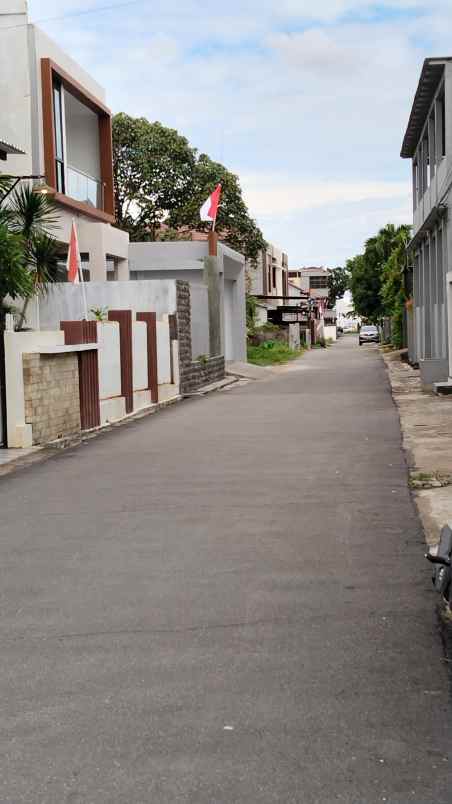 dijual rumah jalan paris haji husen 2