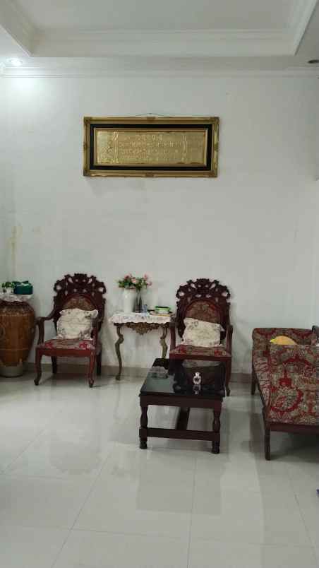 dijual rumah jalan paris haji husen 2