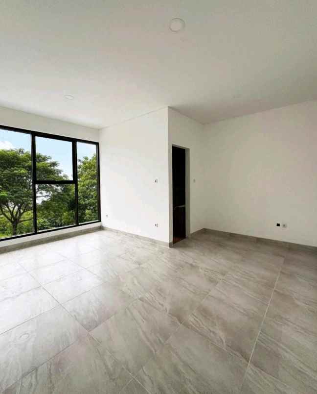 dijual rumah jalan raya ciputat