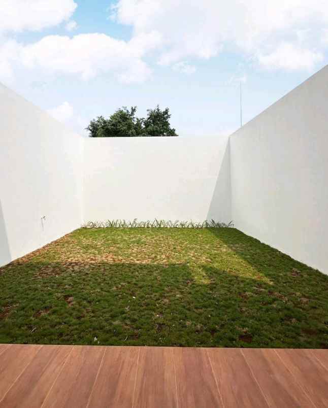 dijual rumah jalan raya ciputat