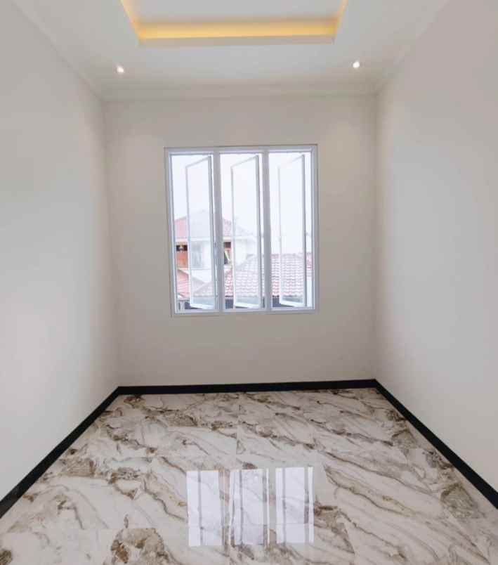 dijual rumah jalan raya komplek dki joglo