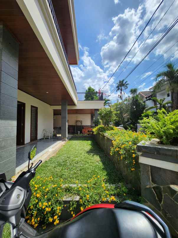 dijual rumah jalan raya pejaten jakarta