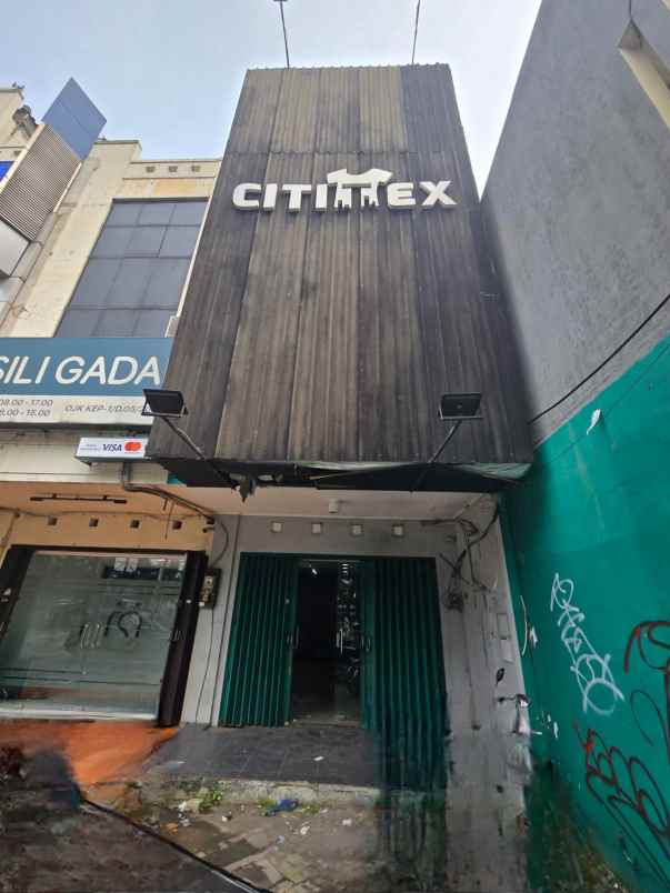 dijual rumah jalan raya wiyung