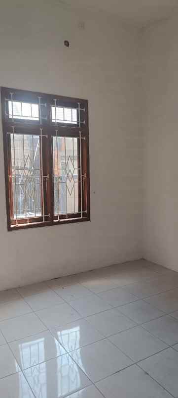 dijual rumah jalan singa kalicari