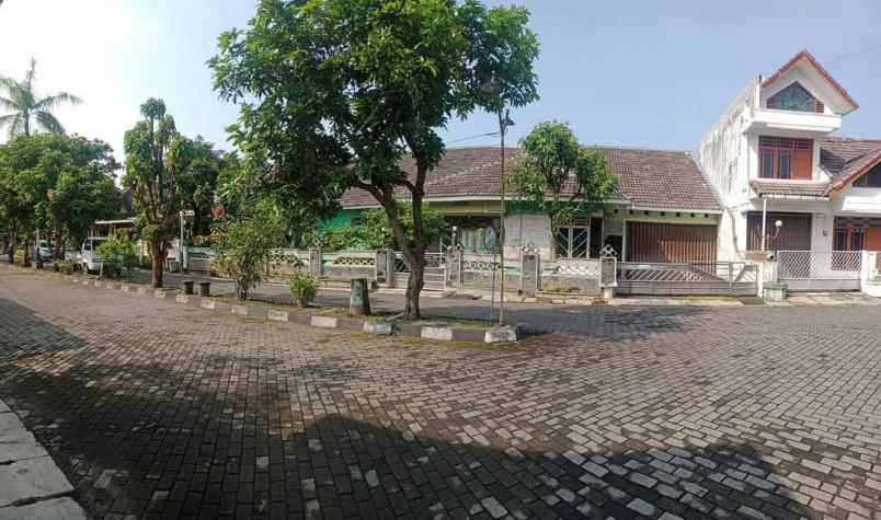 dijual rumah jalan solo km 10 juwangen