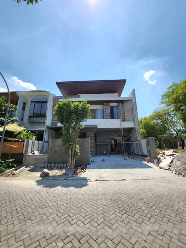 dijual rumah jalan somerset