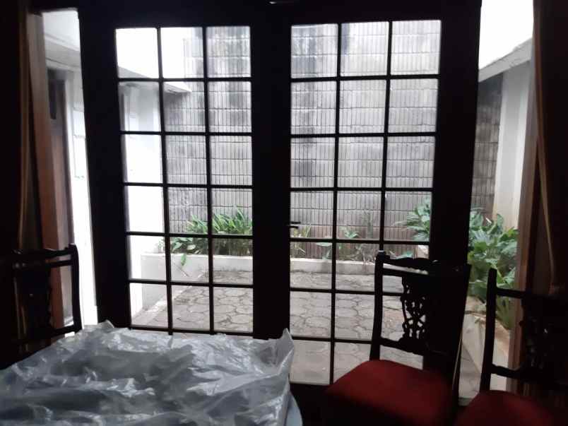 dijual rumah jalan tegal