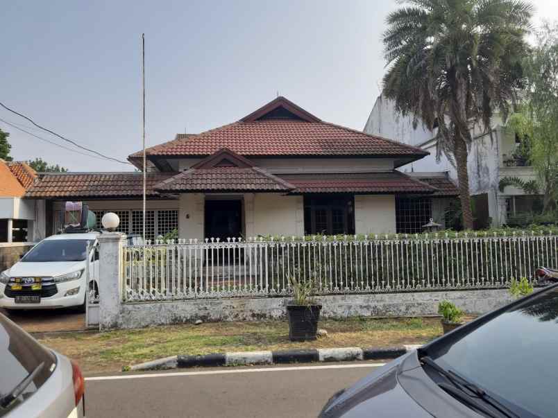 dijual rumah jalan tegal