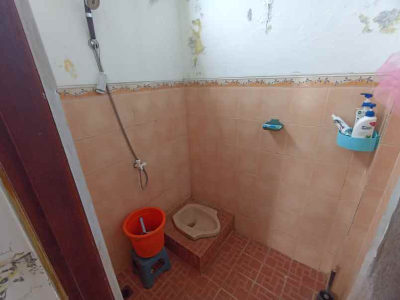 dijual rumah jalan teratai maguwoharjo