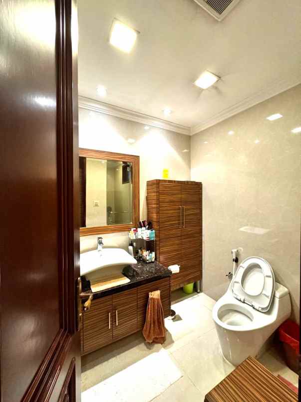 dijual rumah janur elok kelapa gading