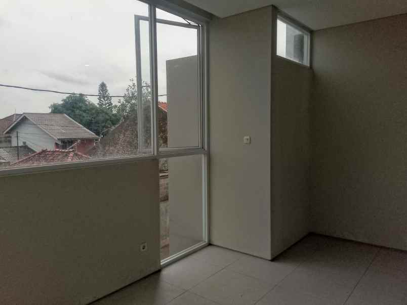 dijual rumah jatibening raa