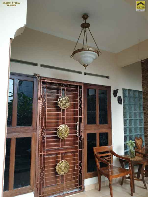 dijual rumah jatisari