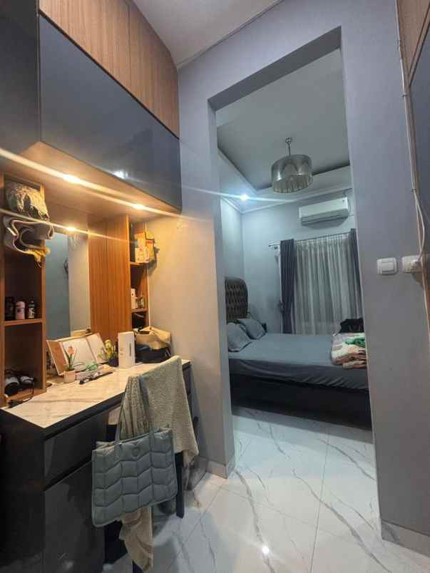 dijual rumah jatiwaringin bekasi