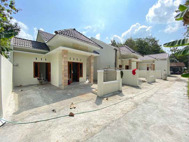 dijual rumah jitar sumberarum kec