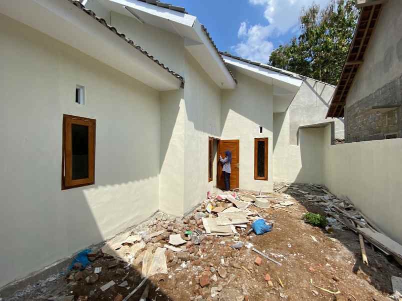 dijual rumah jitar sumberarum kec