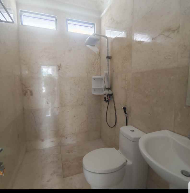 dijual rumah jl anda ciganjur jagakarsa