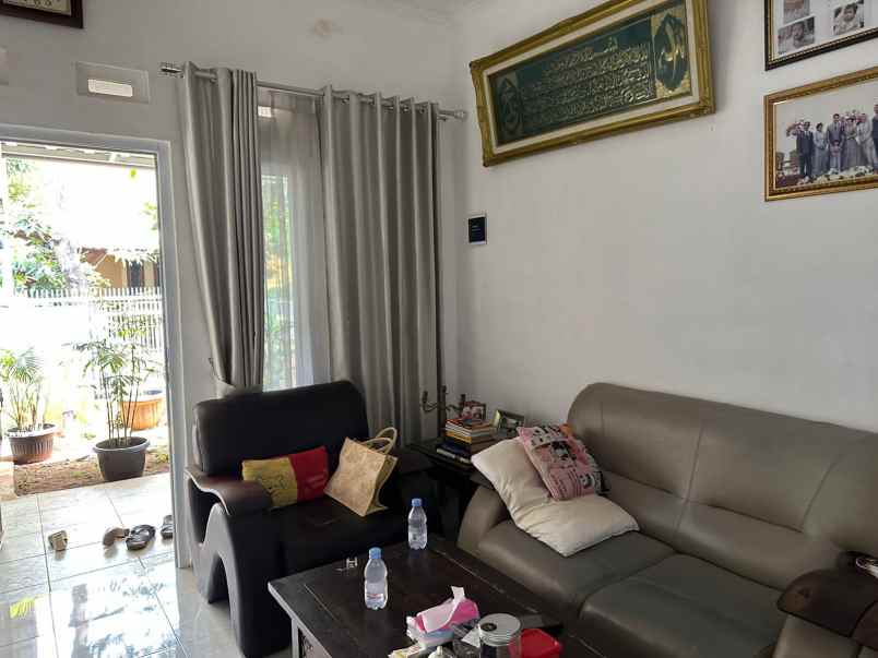 dijual rumah jl azalea jatimulya kec