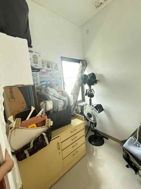 dijual rumah jl bakti abri pekapuran depok