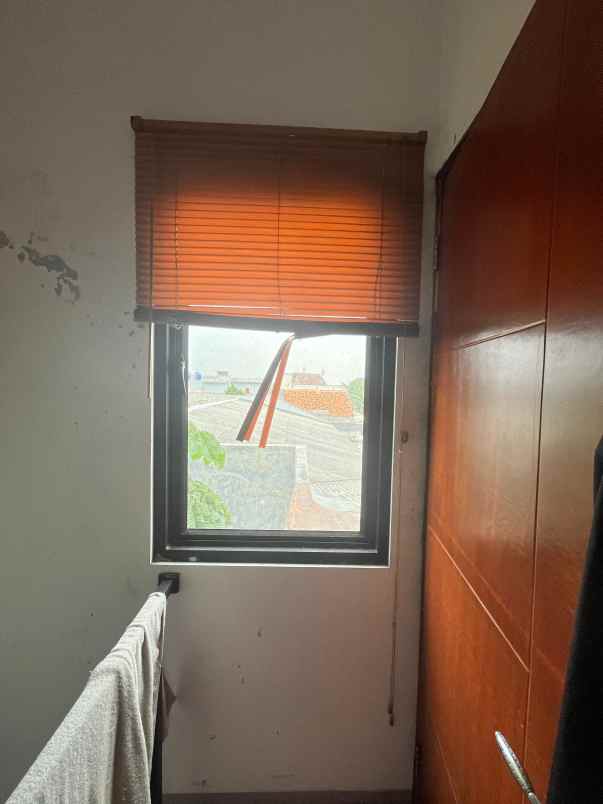 dijual rumah jl bakti abri pekapuran depok