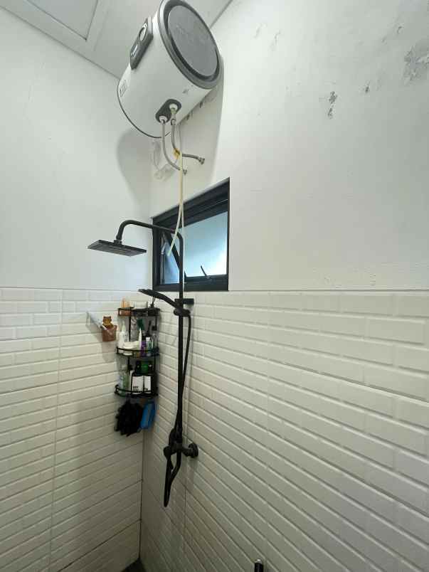 dijual rumah jl bakti abri pekapuran depok