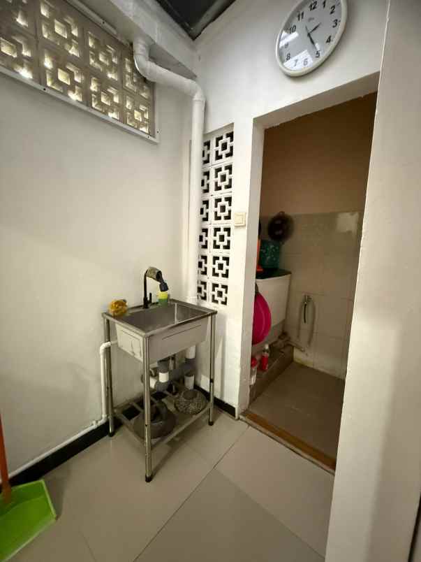 dijual rumah jl baru jatimurni pondok