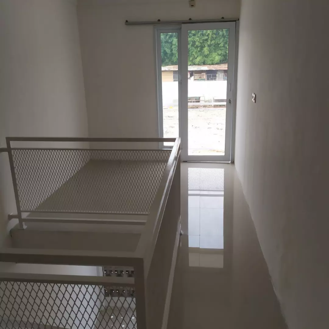 dijual rumah jl batu ampar jakarta timur