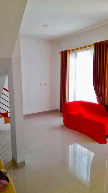 dijual rumah jl bojong koneng pahlawan