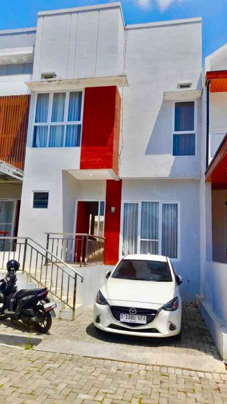 dijual rumah jl bojong koneng pahlawan