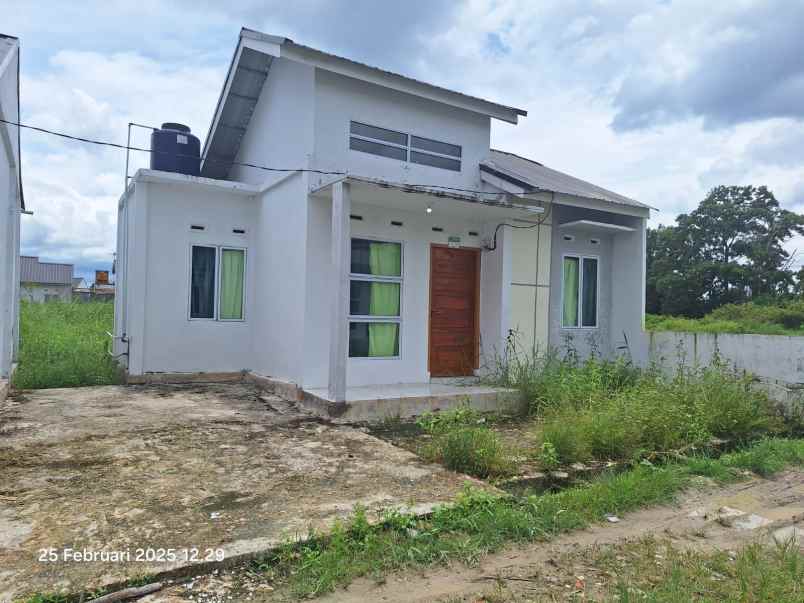 dijual rumah jl bupati