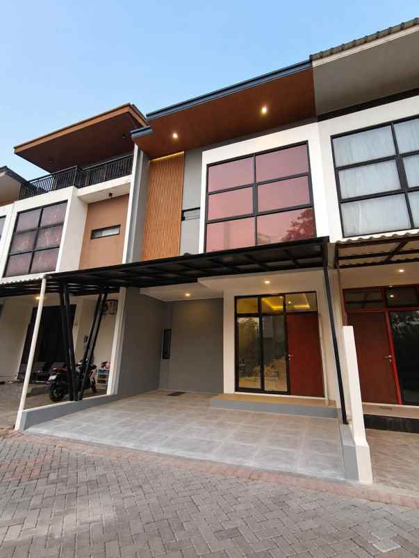 dijual rumah jl cendtawasih bintaro