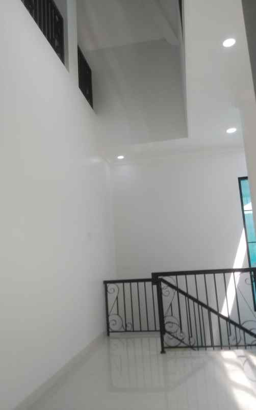 dijual rumah jl cinere raya cinere depok