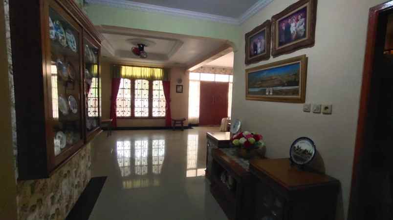 dijual rumah jl delta barat pekayon