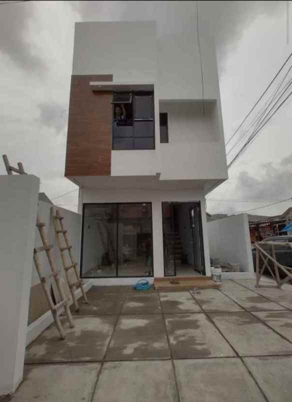 dijual rumah jl galumas raya