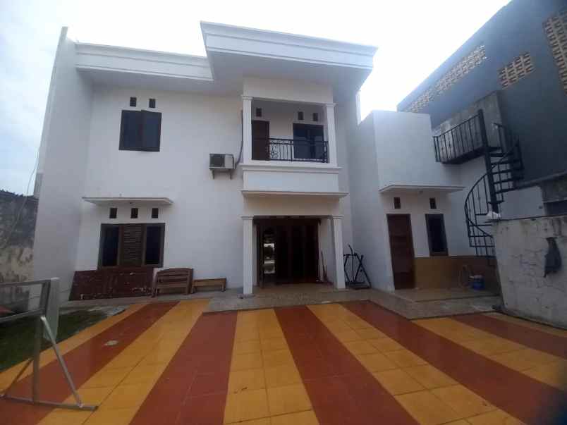 dijual rumah jl hibrida raya pondok