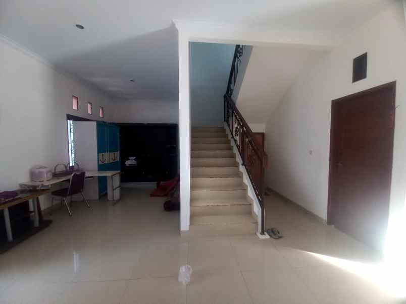 dijual rumah jl hibrida raya pondok