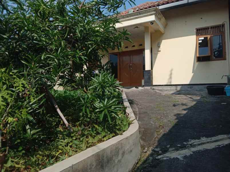 dijual rumah jl kalilangse semang