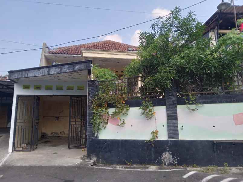 dijual rumah jl kalilangse semang