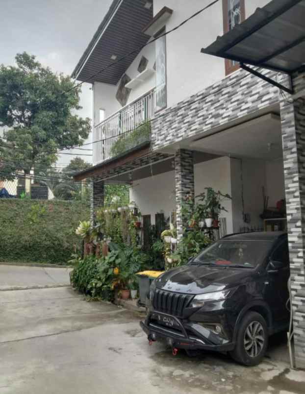 dijual rumah jl kalisari ii pasarrebo