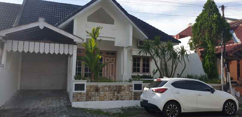 dijual rumah jl kaliurang