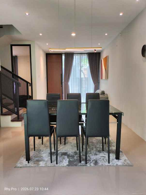 dijual rumah jl kaliurang km 8