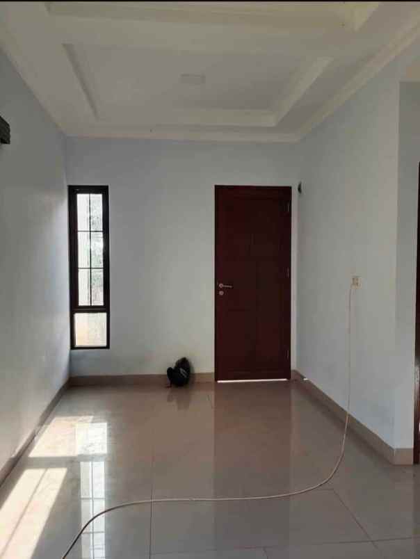 dijual rumah jl kapasa raya