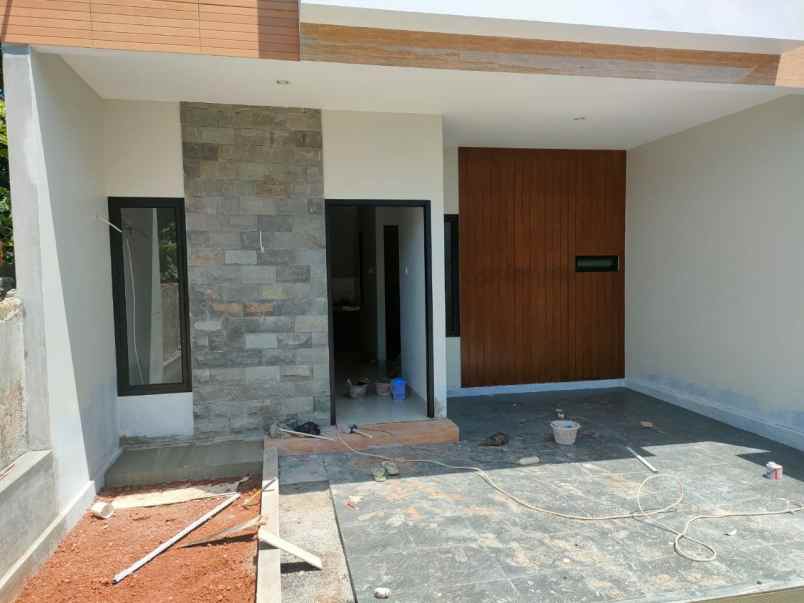 dijual rumah jl kramat iii