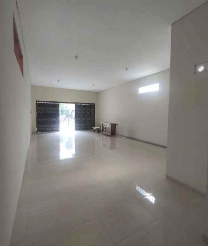 dijual rumah jl kranggan