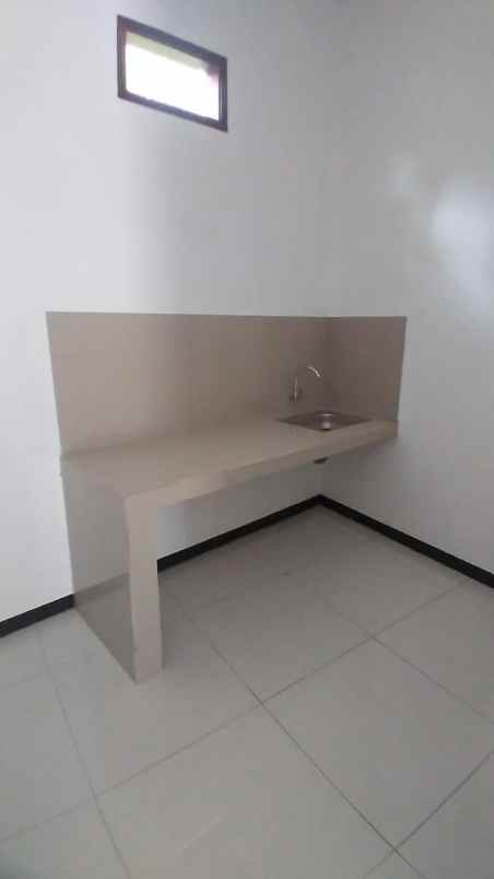 dijual rumah jl letda lukito jatiroke