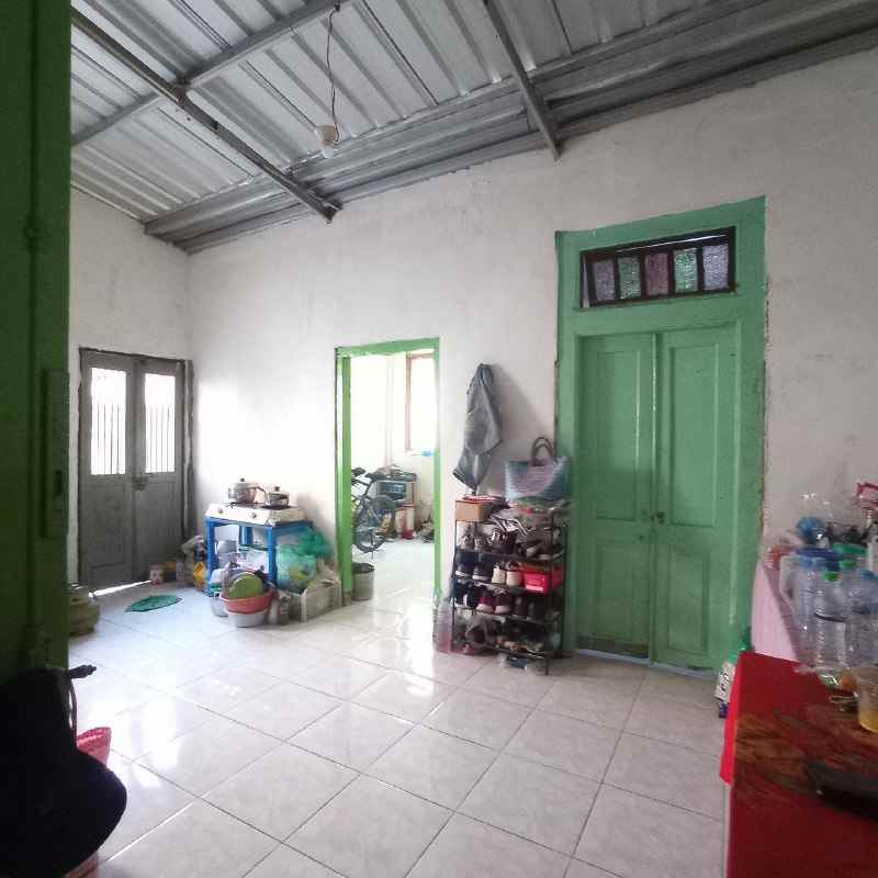 dijual rumah jl maspati surabaya