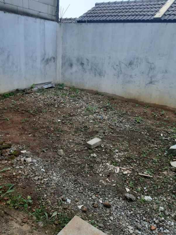 dijual rumah jl melati raya ujungberung