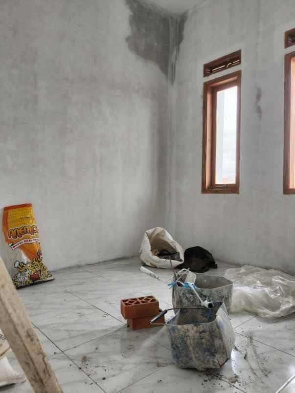 dijual rumah jl mengger panjang kec