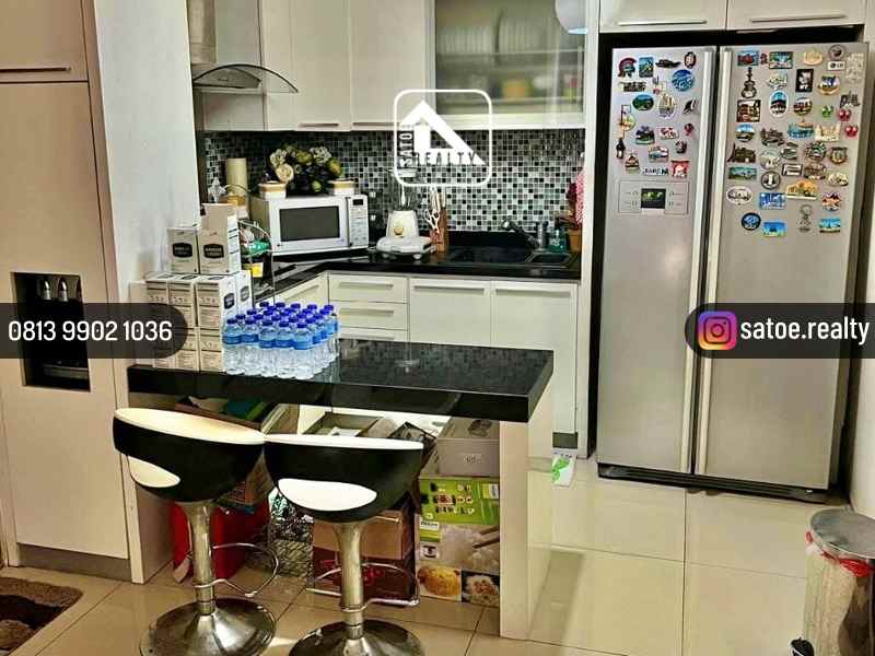 dijual rumah jl meruya selatan joglo