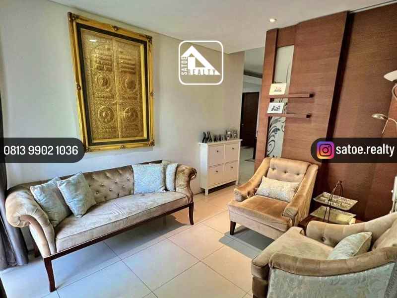 dijual rumah jl meruya selatan joglo