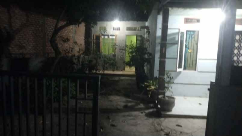 dijual rumah jl muhajirin